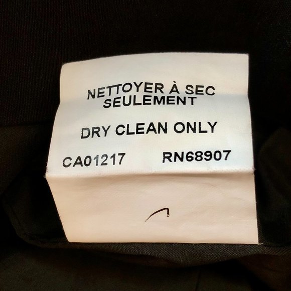 *NWT* Black Starburst Pleated Fitted Sheath Dress - Made in Canada - Size XXS - Picture 15 of 16